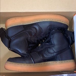 Women’s Air Force 1 Hi SE “Black Gum”